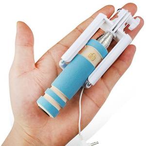 Mini Selfie Stick Eazy Case Compact cu conectare prin mufa casti si buton pe maner albastru
