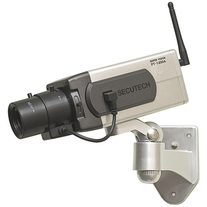 Camera de supraveghere falsa URZ0670 Dummy Functioneaza cu baterii 3 x AA Senzor de miscare LED rosu intermitent