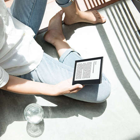 eBook reader Amazon Kindle Oasis Gen.8 Ecran 6" 300 ppi 4GB Wi-Fi 3G Waterproof Husa din piele inclusa Negru