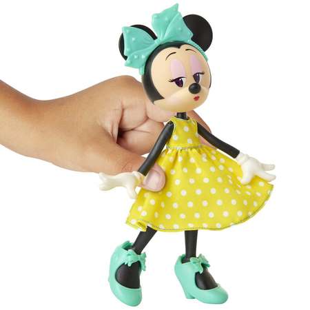 Papusa JAKKS Minnie Mouse cu buline pretioase