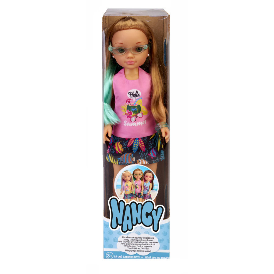 Papusa Nancy cu ochelari de soare