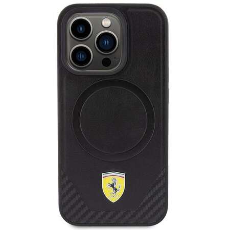Husa Ferrari Carbon Metal Logo MagSafe compatibila cu iPhone 15 Pro Black