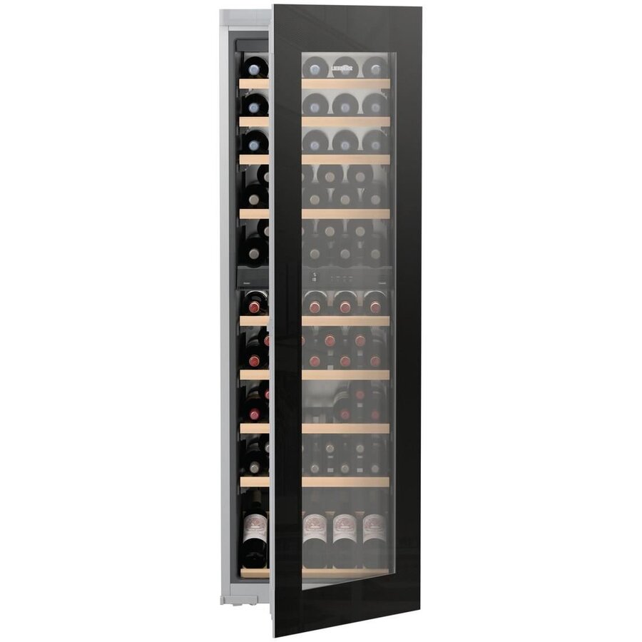 Vitrina Vin  Incorporabil EWTgb 3583 271L  Clasa A Negru