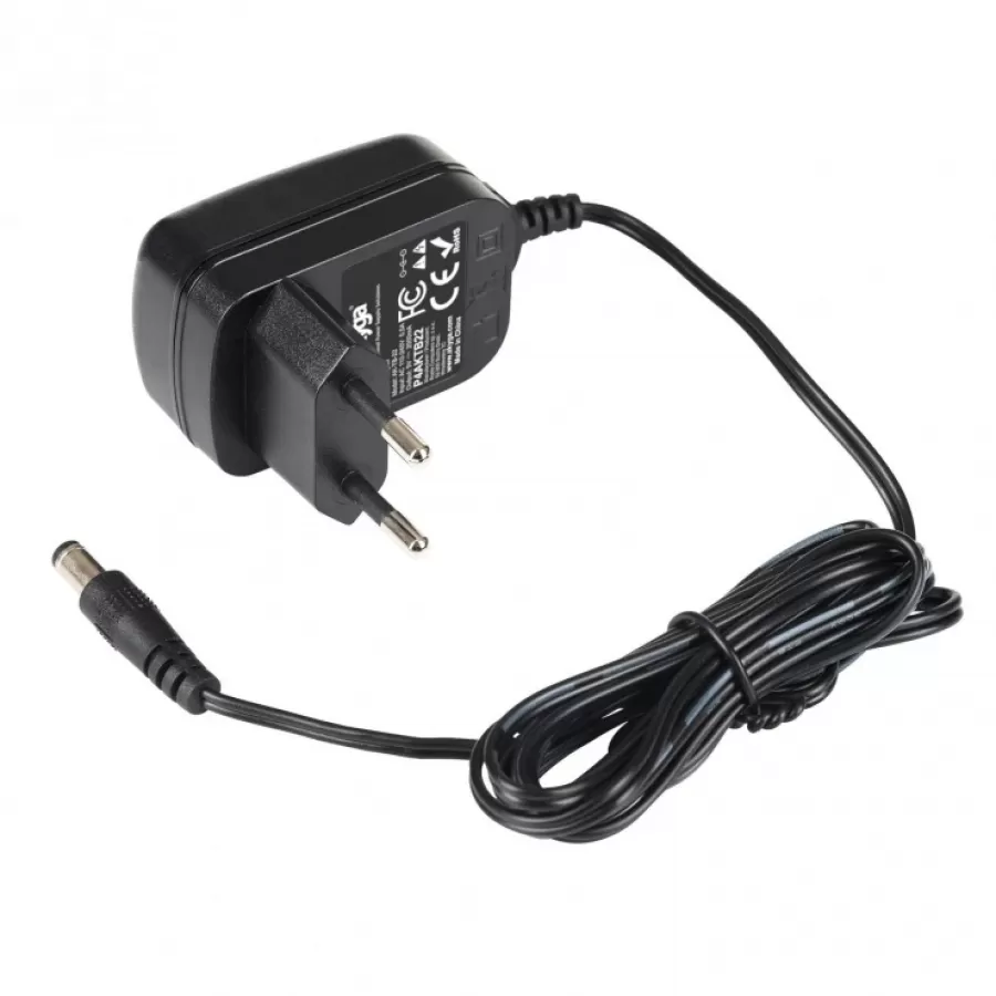 Incarcator Universal Akyga AK-TB-22 DC 5.5 x 2.1mm 1.5m 10W 5V/2A 1.5m Negru