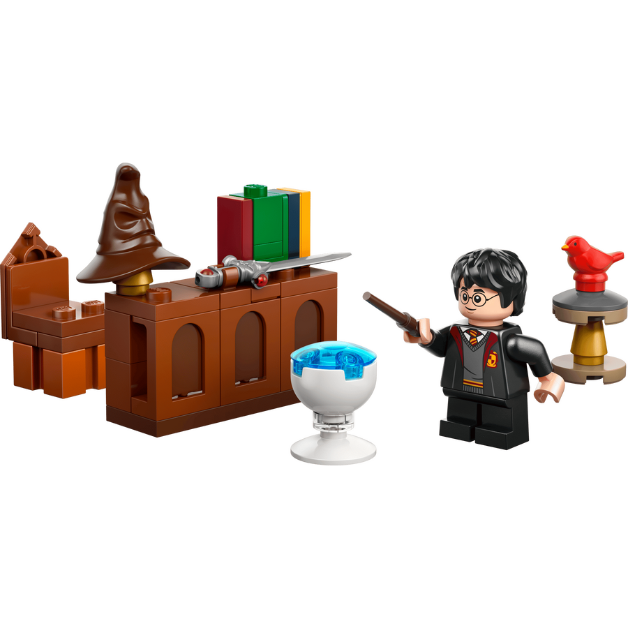 LEGO Biroul lui Dumbledore cu Harry Potter Numar piese 42 Varsta 6 + ani