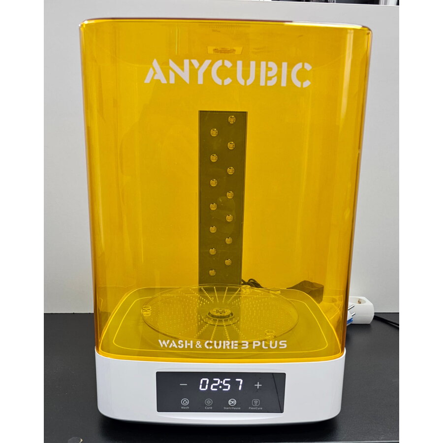 Dispozitiv  Curatare Resigilat Wash & Cure 3 Plus  100-240 V 50/60 Hz 36W  14 Diode 405nm + Lampa Design Reglabil