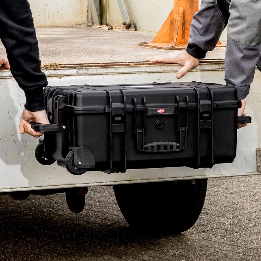 Robust45 Move Electrical Tool Case, 63-piece, black tool set, with a tool assortment for electricians