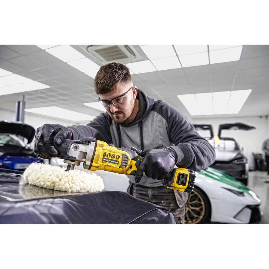 Polizor cordless rotary polisher DCM849N-XJ, 18 volts (yellow/black, without battery and charger)