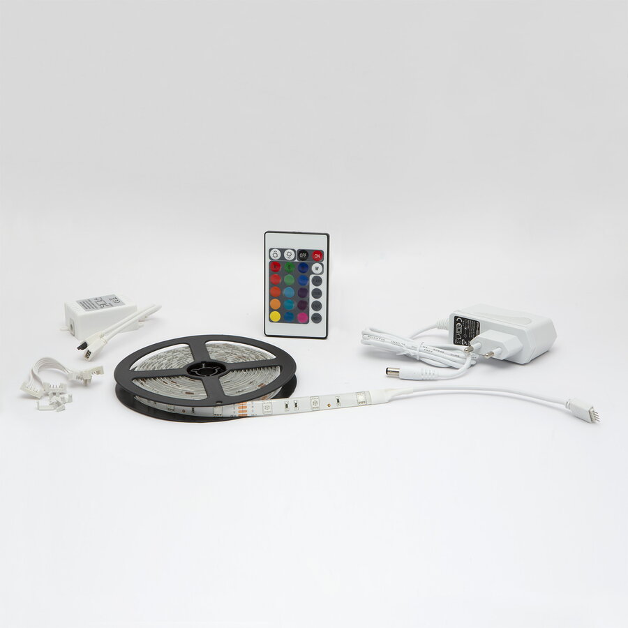 Set Banda LED 3m Telecomanda IP65 Iluminare Ambientala Montaj Usor RGB