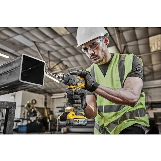 Mașina de Gaurit cu Percutie DeWALT DCD805H2T-QW cu 2 Acumulatori 18V 5Ah și Incarcator in Valiză Transport Negru/Galben — imaginea 5